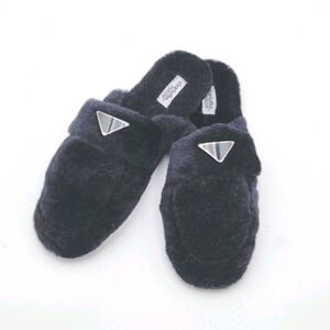 Charlotte Russe Black Fuzzy Slip‑On Slippers Faux Fur Cozy House Shoes Women 7.5